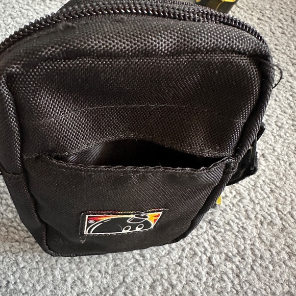 Hundreds 6" pouch - Picture 3 of 4